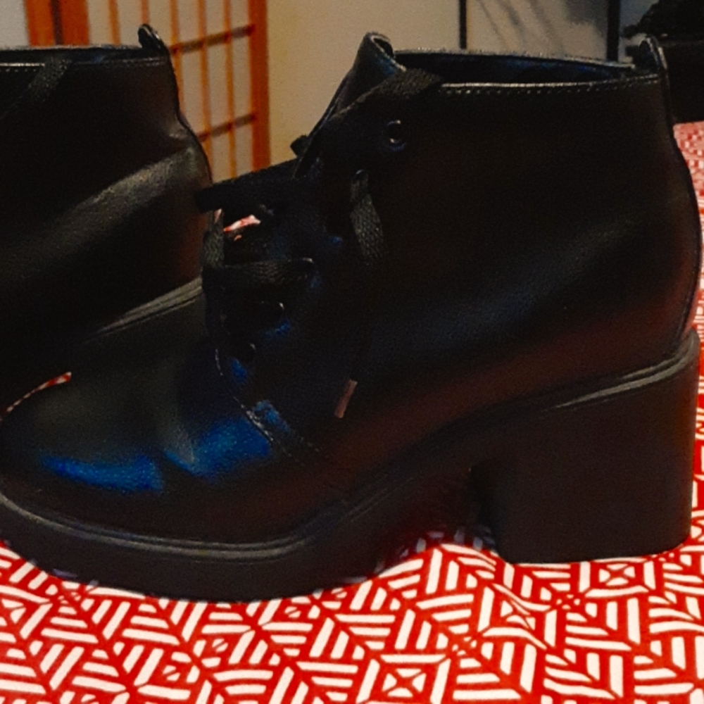 Ankle boots